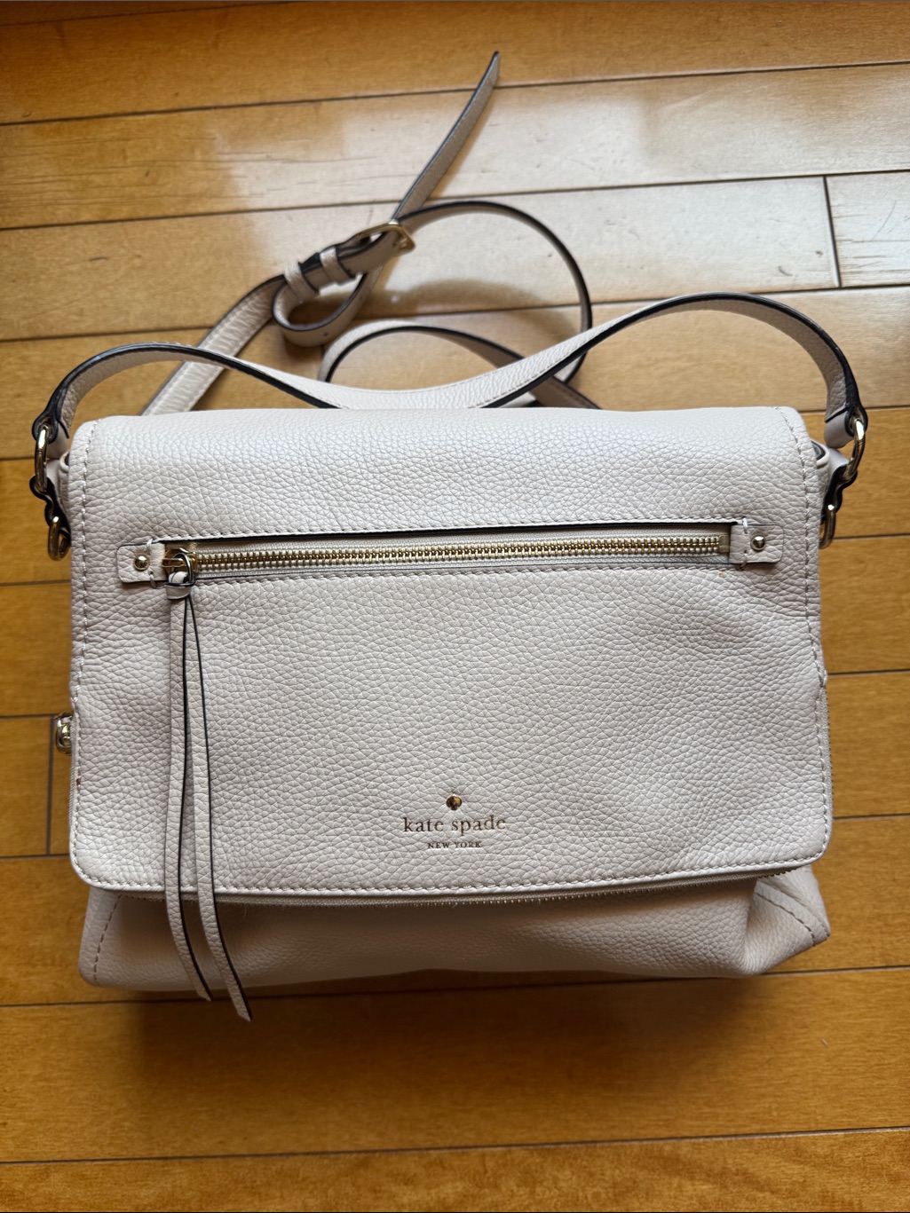 Kate Spade Pebbled Leather Crossbody Bag In Off-White